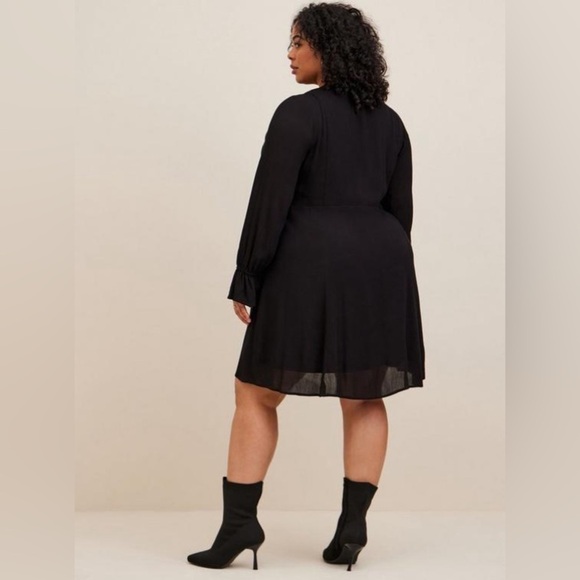 Torrid At The Knee Gauze Blouson Black Skater Dress Size 1x - Picture 3 of 14